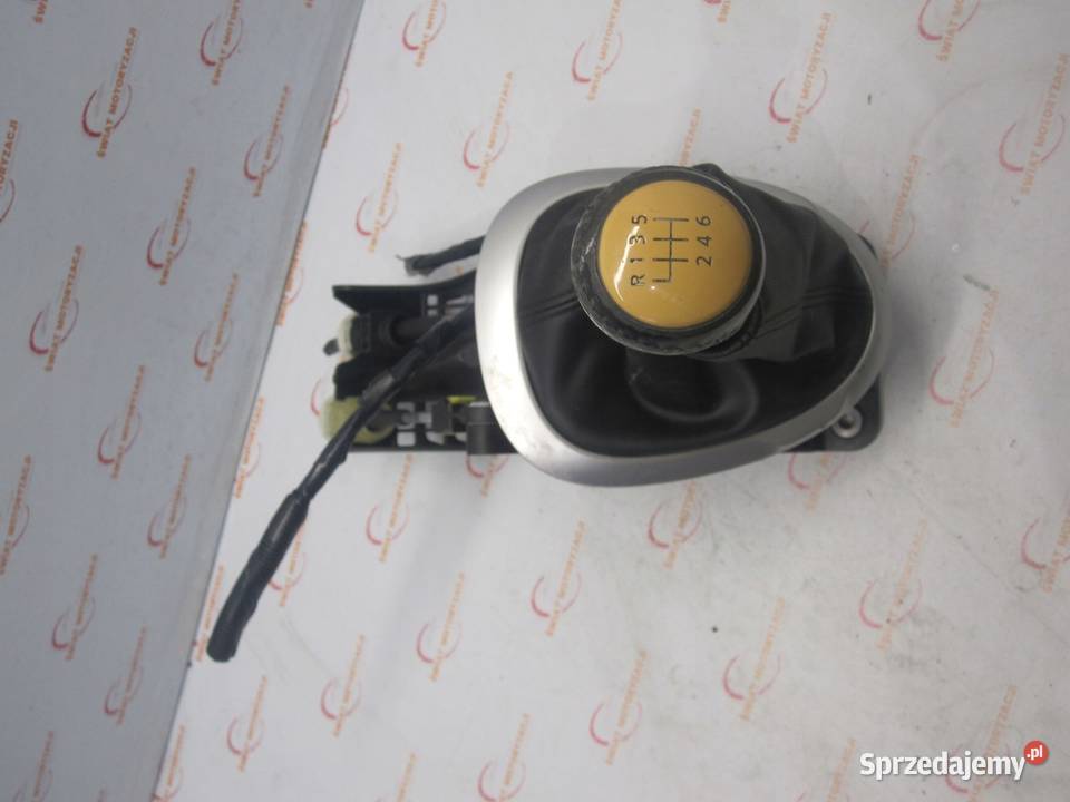 NISSAN JUKE I F15 10r lewarek zmiany biegów Podzespoły skrzyń biegów Kielce