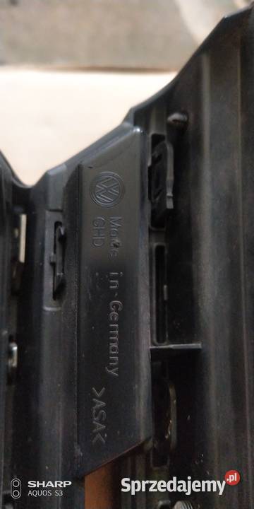 VW Passat B8 atrapa zderzaka przedniego zderzaki łódzkie