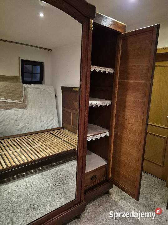 Stara sypialnia dębowa secesyjna łóżko szafa kujawsko-pomorskie Sypniewo