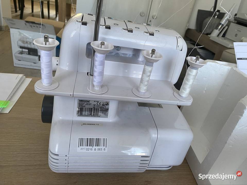 Maszyna do szycia Overlock Deszczno