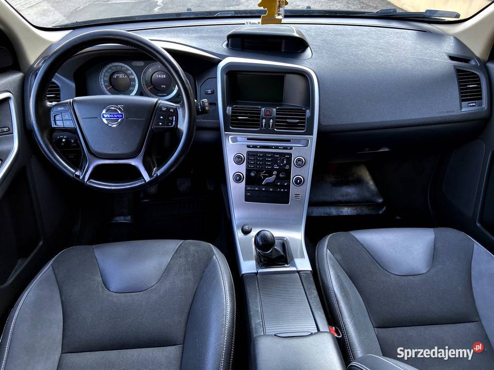 Volvo XC60 I Summum D3 163 nawigacja city safety Radom