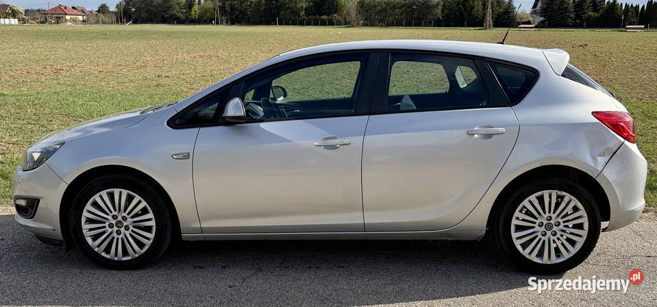 OPEL ASTRA J 2014 16 Benzyna 124 sprowadzony
