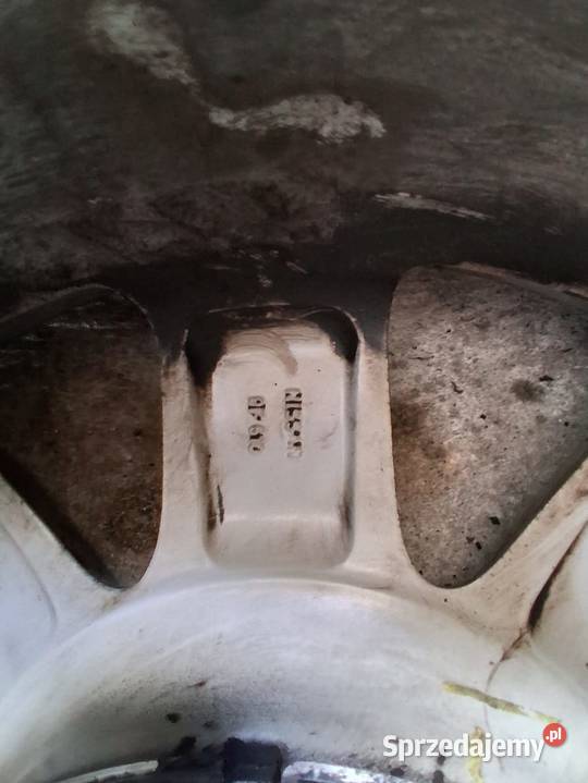 Felgi aluminiowe Nissan R16x7J ET40 z oponami Chocianów