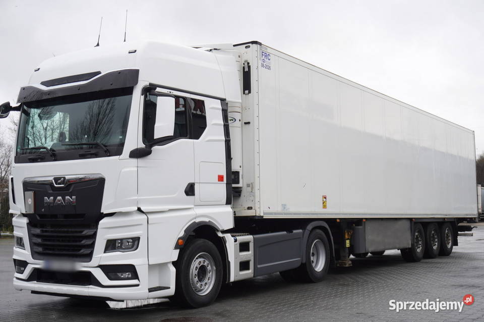 Naczepa chłodnicza Schmitz Carrier Vector Kraków