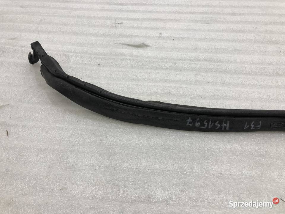USCZELKA ŚCIANY BOCZNEJ LEWA BMW F30 F31 7301069 osobowe sprzedam