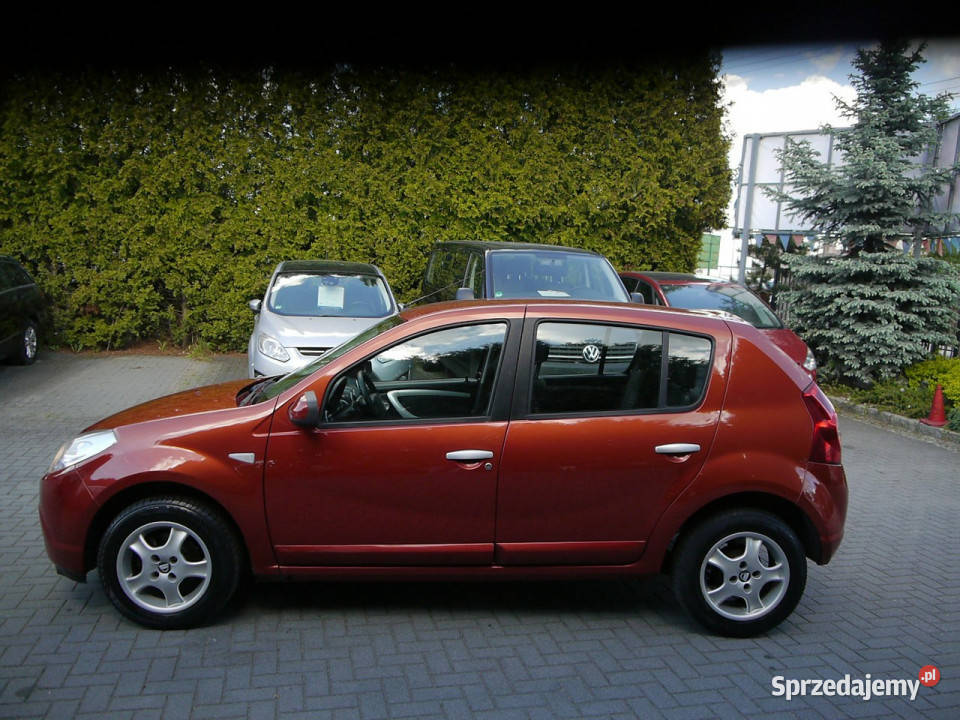Dacia Sandero 14zwykły silnik Kilma Stan b autoalarm Częstochowa sprzedam