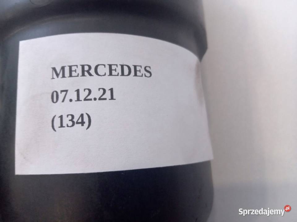 CHŁODNICA OLEJU PODSTAWA MERCEDES C W204 E W212 Układ chłodzenia Części Nowy Tomyśl sprzedam