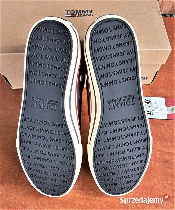 Tommy Hilfiger nowe sneakersy w kolorze szarym r Obuwie sportowe Kraków