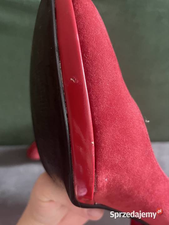 Czerwone szpilki zamszowe czerwony Kłodawa