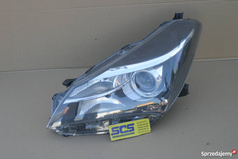 TOYOTA YARIS III LIFT LAMPA REFLEKTOR LEWY PRZÓD Lewe Bieleń