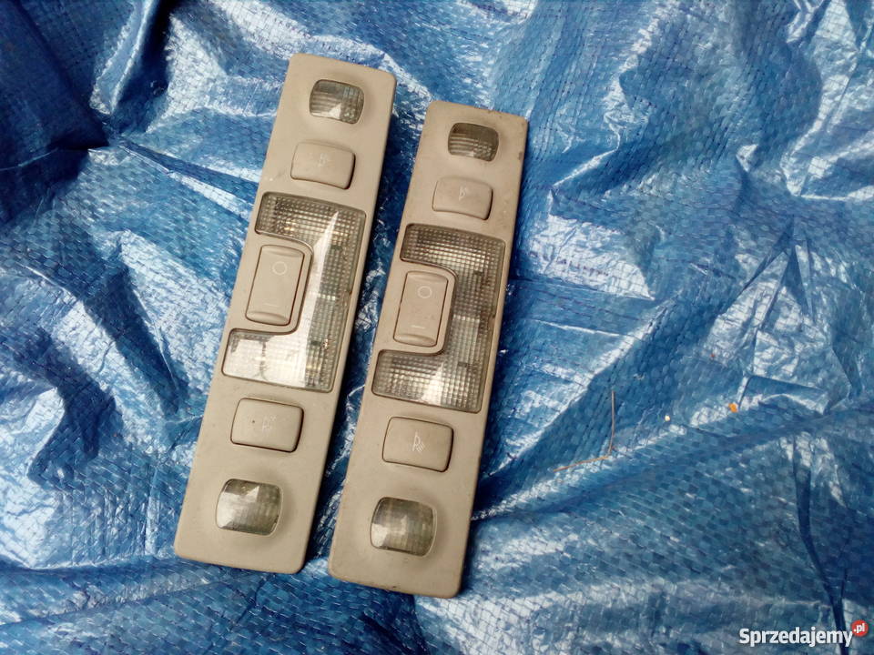 AUDI A8 D2 LAMPKA KABINY 4D0947111 Wyposażenie wnętrza Strzelce Krajeńskie