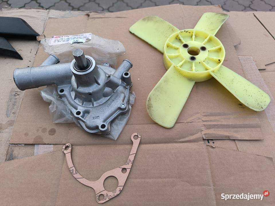 Fiat 125p pompa wodna 1300 1500 klasyk Stalowa Wola