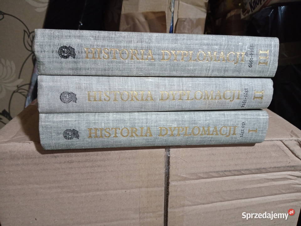 Historia dyplomacjiKsiążka i Widza1973rTom Świdnik