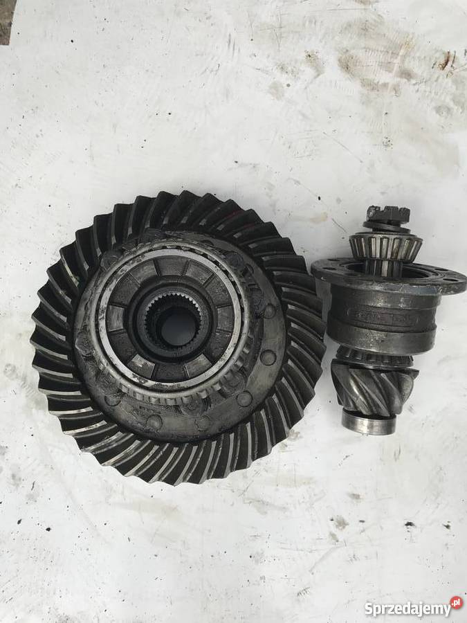 Mechanizm różnicowy wałek i koło ataku MF 50HX Kosakowo