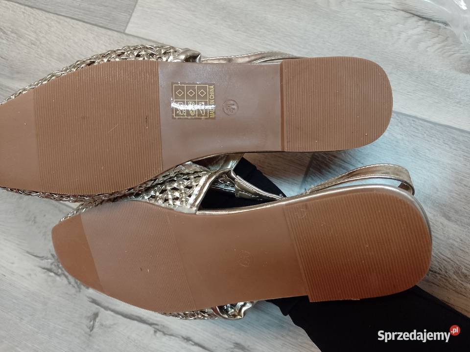 41 Złote ażurowe baleriny wieczorowe z odkrytą żółty/złoty Balerinki małopolskie Kraków