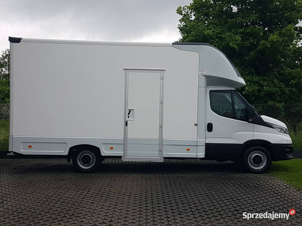Iveco Daily KONTENER NISKOPODŁOGOWY 443x223x242 zarejestrowany w Polsce Poręba