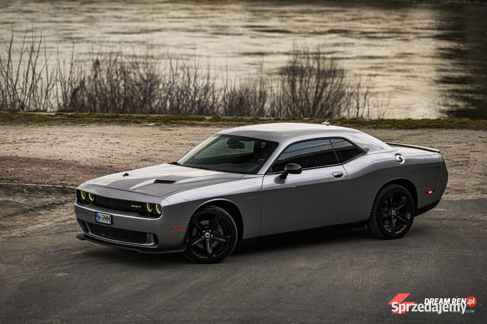 Wynajem Wypożyczalnia Dodge Challenger 5 7l V8 Srt Body Kit Warszawa