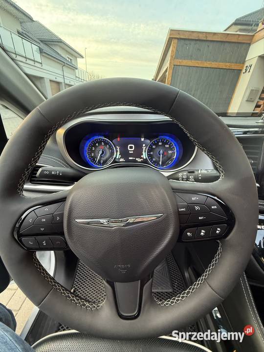 Chrysler Pacifica Limited S 2022 LPG Łomża