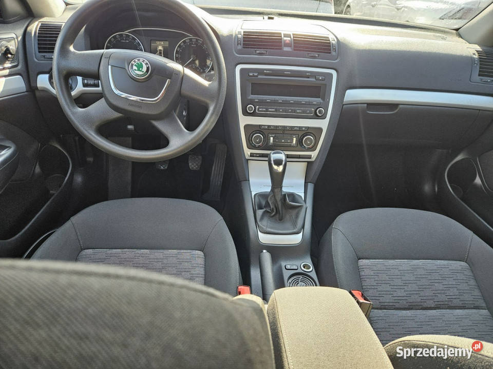 koda Octavia Klimatronic dwu strefowy sprzedam