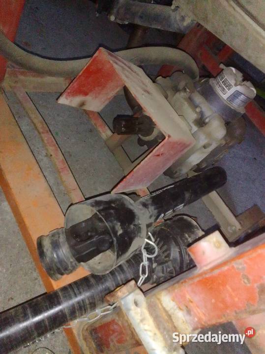 Opryskiwacz RAU 600 L Radomierzyce