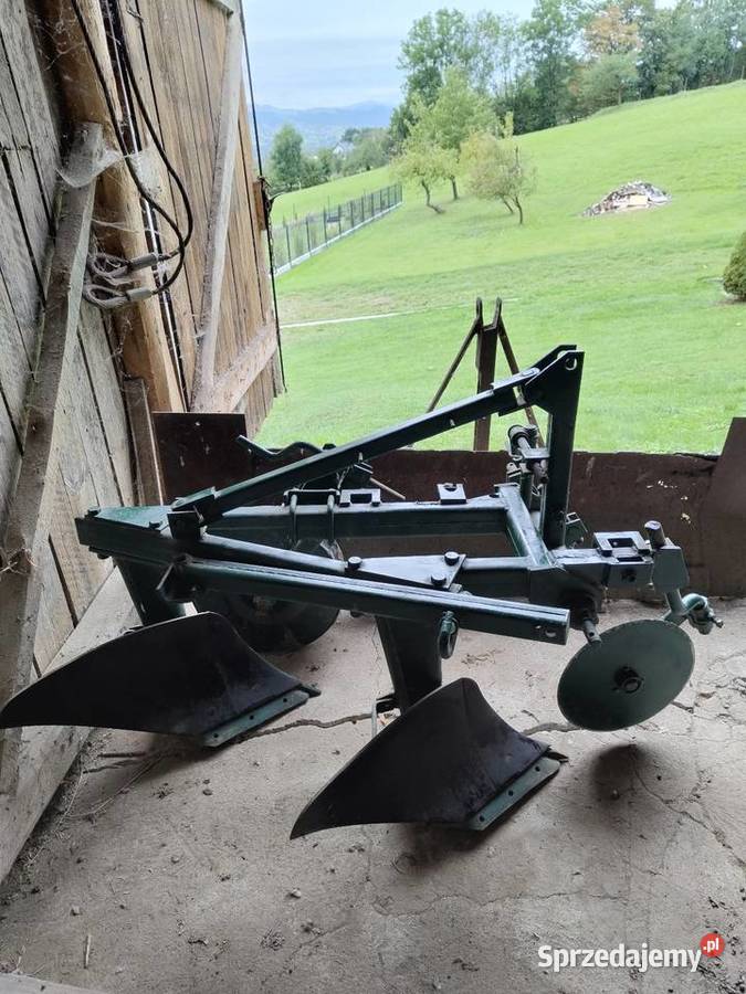 Pług dwu skibowy Chomranice