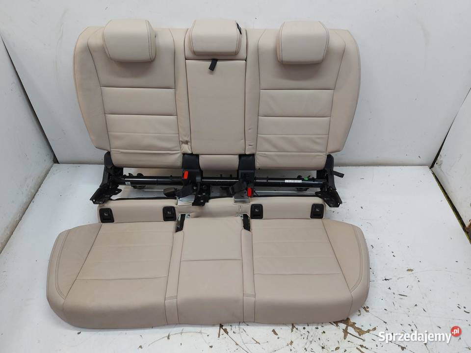BMW iX1 X1 U11 Fotele kanapa skóra UK RHD osobowe