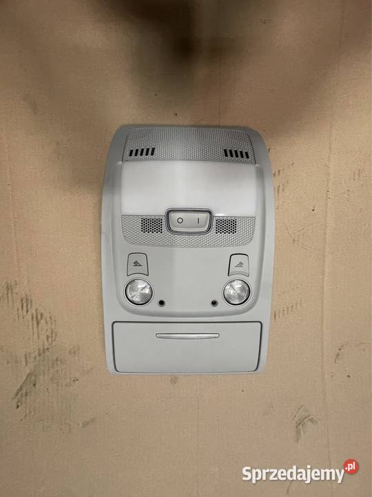 Lampka podsufitki 8T0947135BF audi a5 8T a4 b8 Wyposażenie wnętrza Szczecin