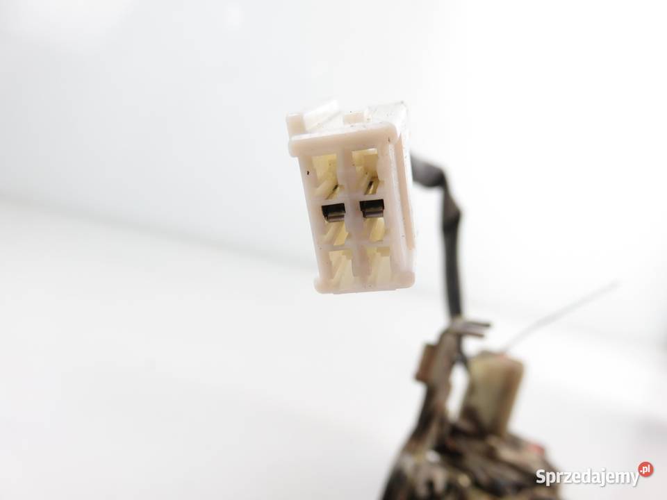 ZAMEK PRAWY PRZEDNI MAZDA MPV II małopolskie