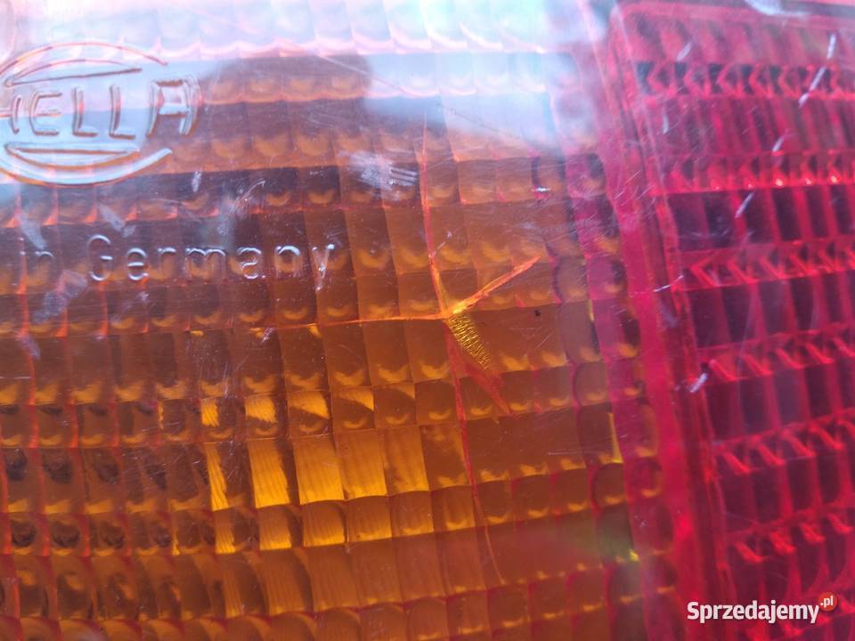 Audi 100 C4 lampa tył tylna lewa narożna w Sieradz