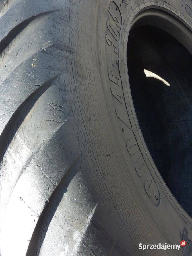 Opona używana rolnicza 80045305 80045R305 Zaścianki