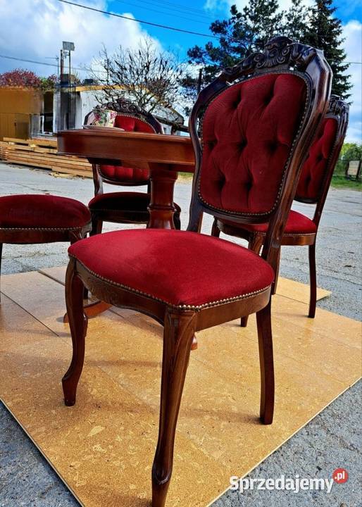 Stół okrągły z krzesłami sprzedam