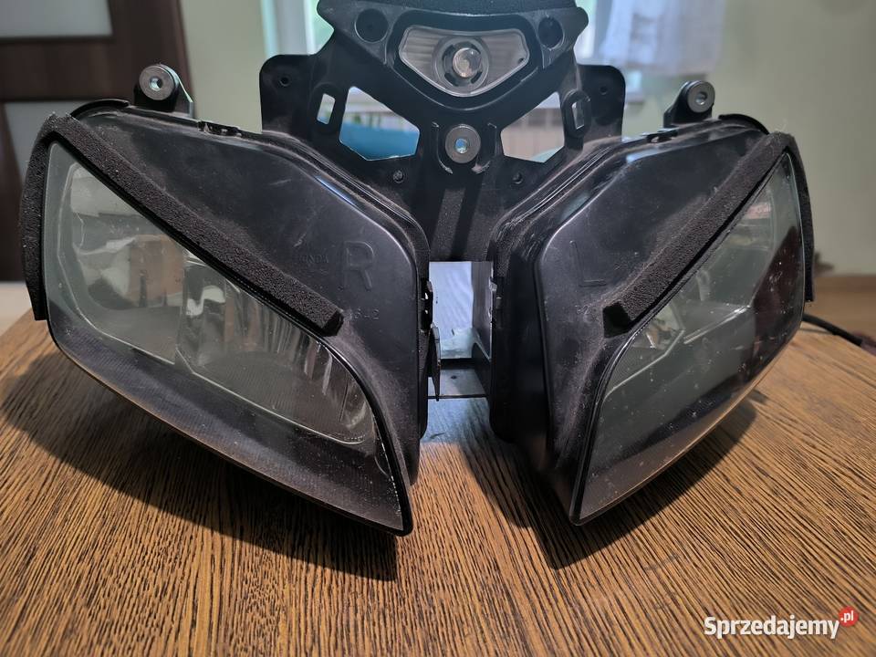 Honda CBR 1000 rr lampa przód