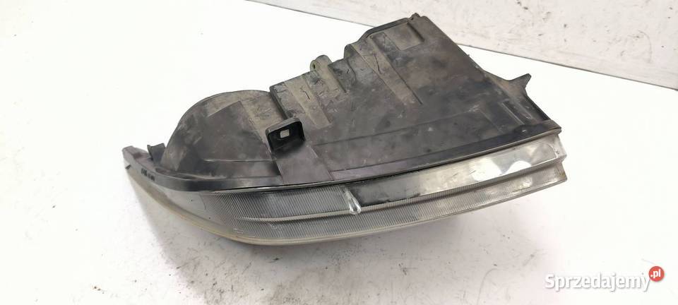 LAMPA PRAWA PRZÓD VOLKSWAGEN CRAFTER 24761600R Lipno