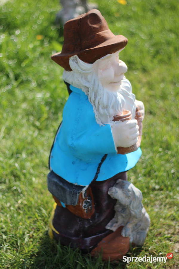 Figury rzeźby ogrodowe krasnal z pieskiem Rzeźby i figury Goliszów