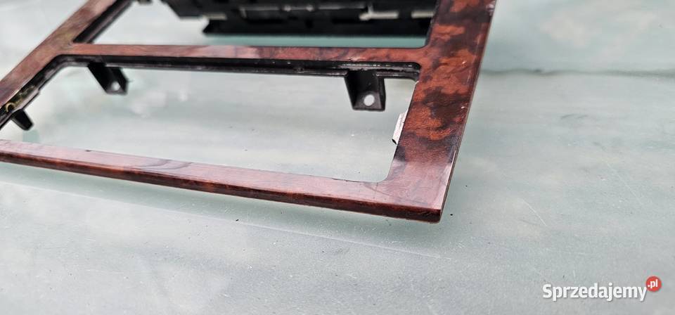 Ramka radia mercedes w210 elegance 2106830508 Pozostałe Zbąszyń