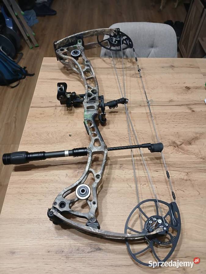 sprzedam łuk bloczkowy myśliwski bowtech cp 28 Sporty strzeleckie i myślistwo Jelenia Góra