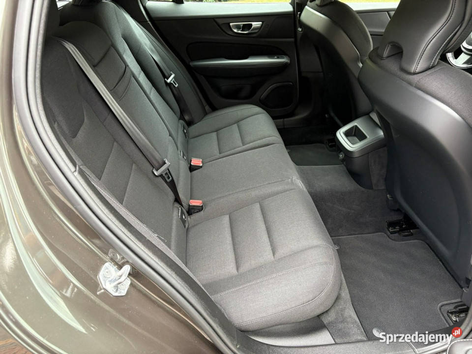 Volvo V60 20 benzyna Podgrzewane fotele i automatyczna Lipówki