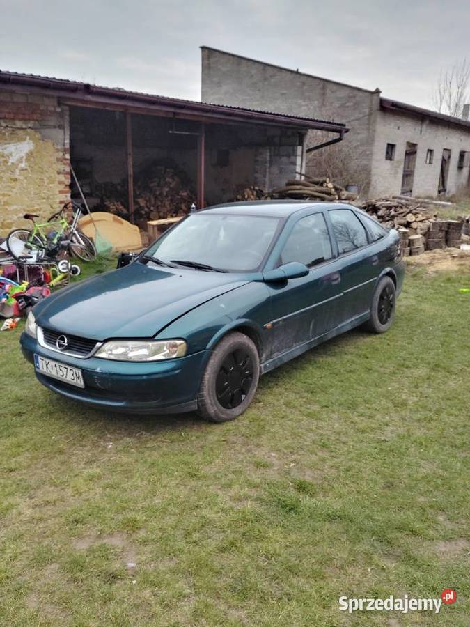 Sprzedam Vectrę b 18b 311km Ostrowiec Świętokrzyski sprzedam