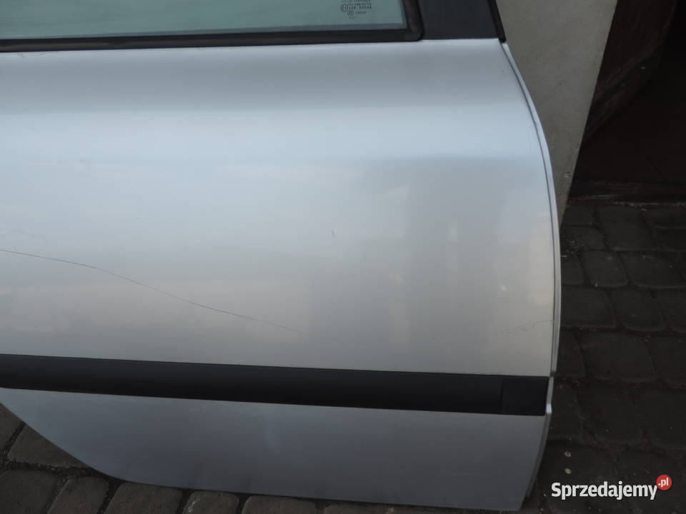 PEUGEOT 307 HB 5D FL DRZWI PRAWY TYŁ KOLOR EZRC Rok produkcji 2006 Drzwi