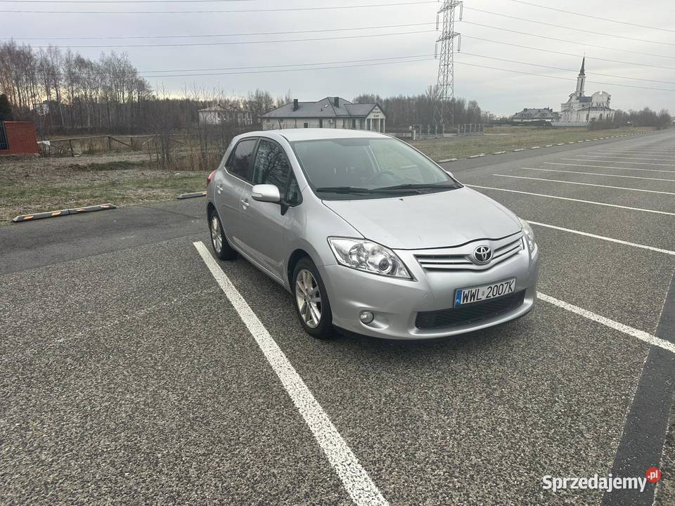 Toyota Auris 20 TDI 2011 212870km Tłuszcz