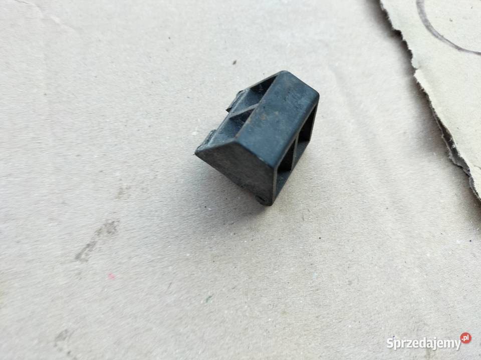 Audi 80 B4 80B4 ODBÓJ KLAPY MASKI POKRYWY Pozostałe Kamień-Kolonia