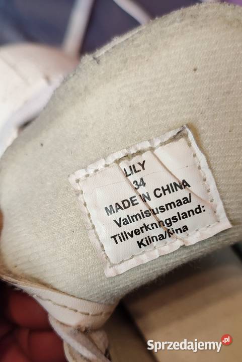 Mało używane łyżwy figurowe rozmiar 34 wkładka Jasień sprzedam