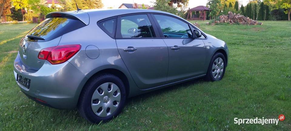 Opel Astra J super stan 17 diesel nieuszkodzony Zamość sprzedam