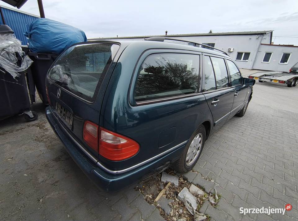 Mercedes W210 e200 2000cm3 Śrem sprzedam