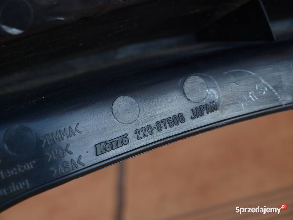 Mitsubishi Lancer Kombi lampa prawa tył 2003 Kalisz