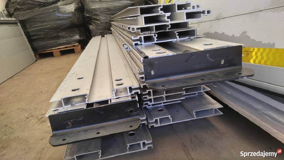 słup tylny narożny Wielton mazowieckie sprzedam