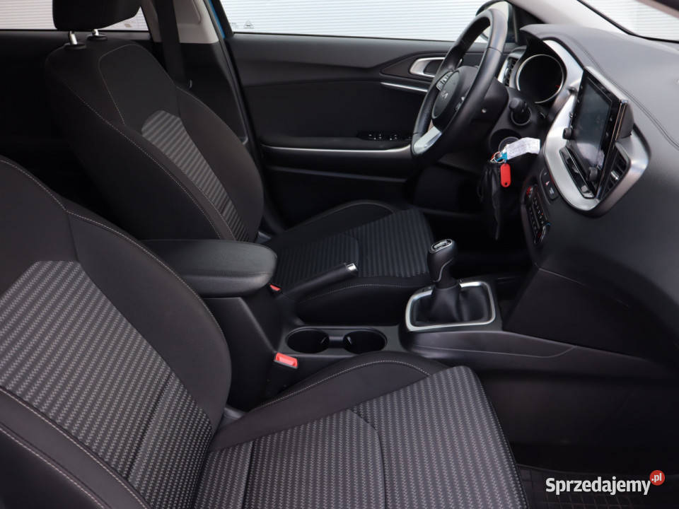 Kia Ceed 15 TGDI mazowieckie