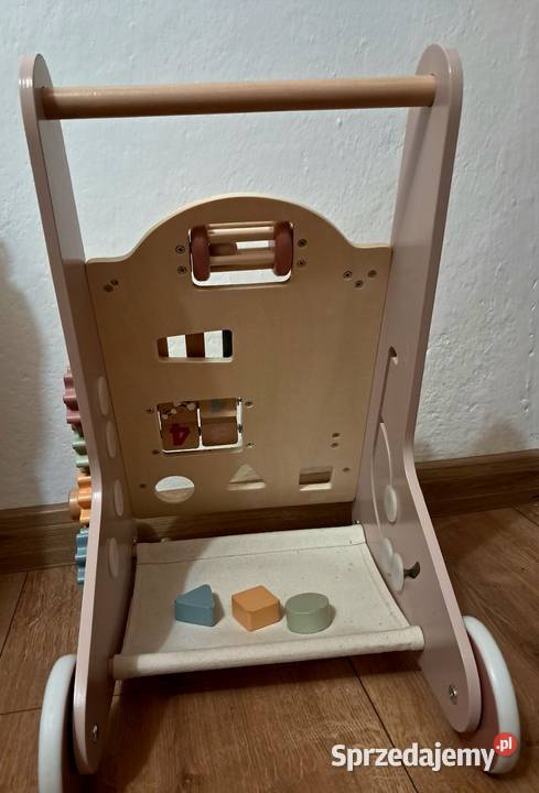 Drewniany pchacz edukacyjny