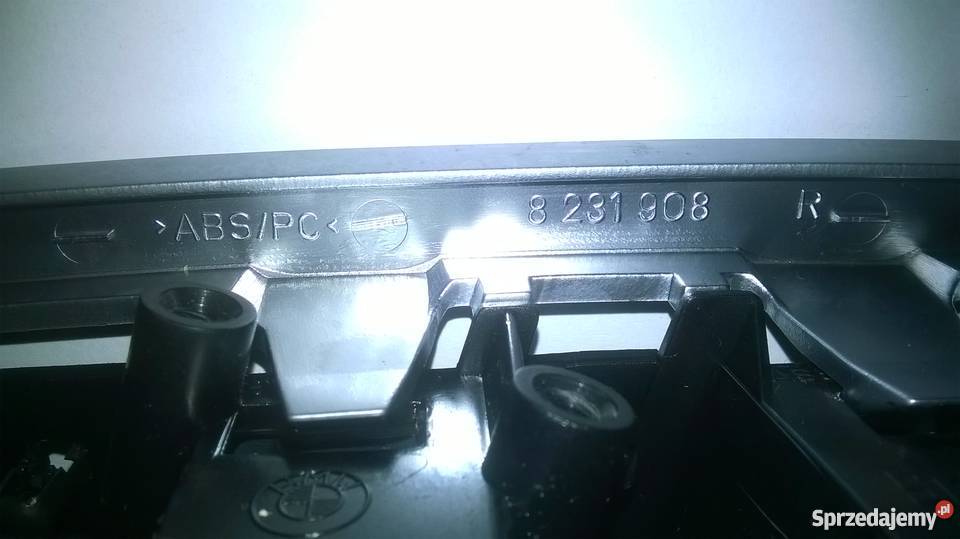 Podłokietnik chrom mat prawy tył BMW E46 Cabrio Poręba