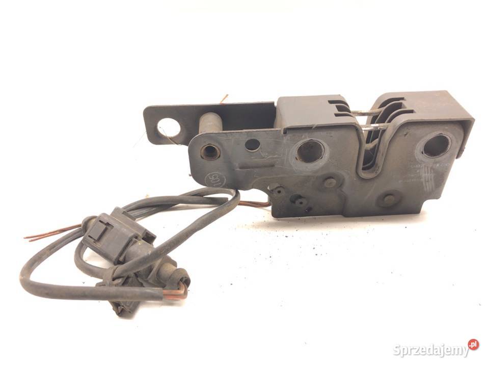 ZAMEK MASKI PRZÓD AUDI A3 8P Hatchback osobowe